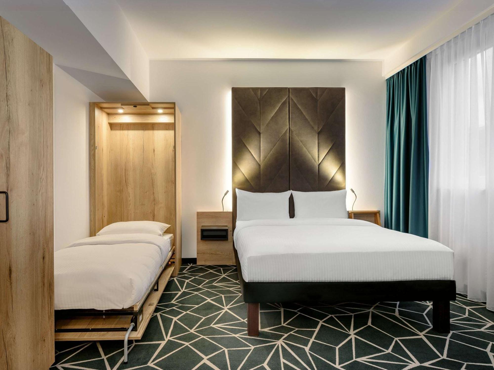 Ibis Styles Aschaffenburg Hotel Bagian luar foto